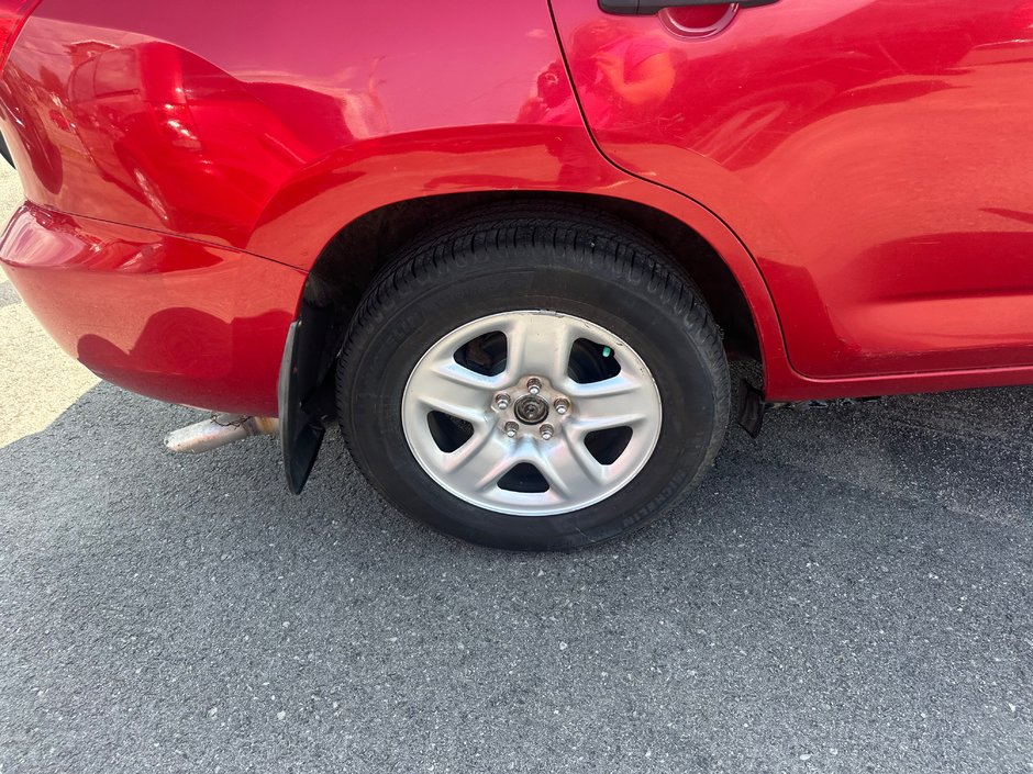 2007 Toyota RAV4 Base  AWD-4