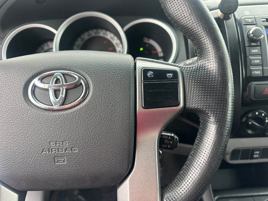 Toyota Tacoma  2013-9