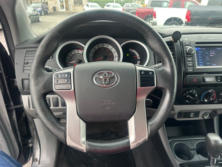 Toyota Tacoma  2013-7