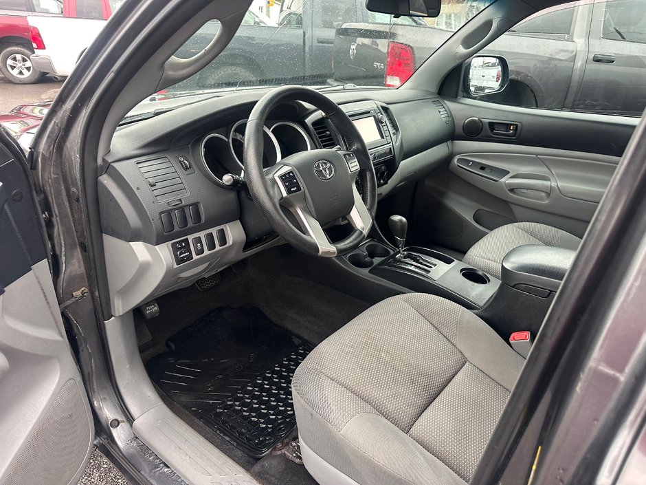 Toyota Tacoma  2013-12
