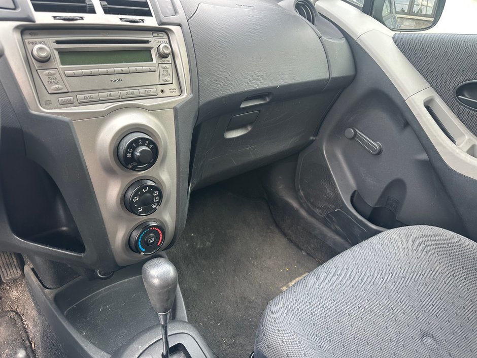 2009 Toyota Yaris-7