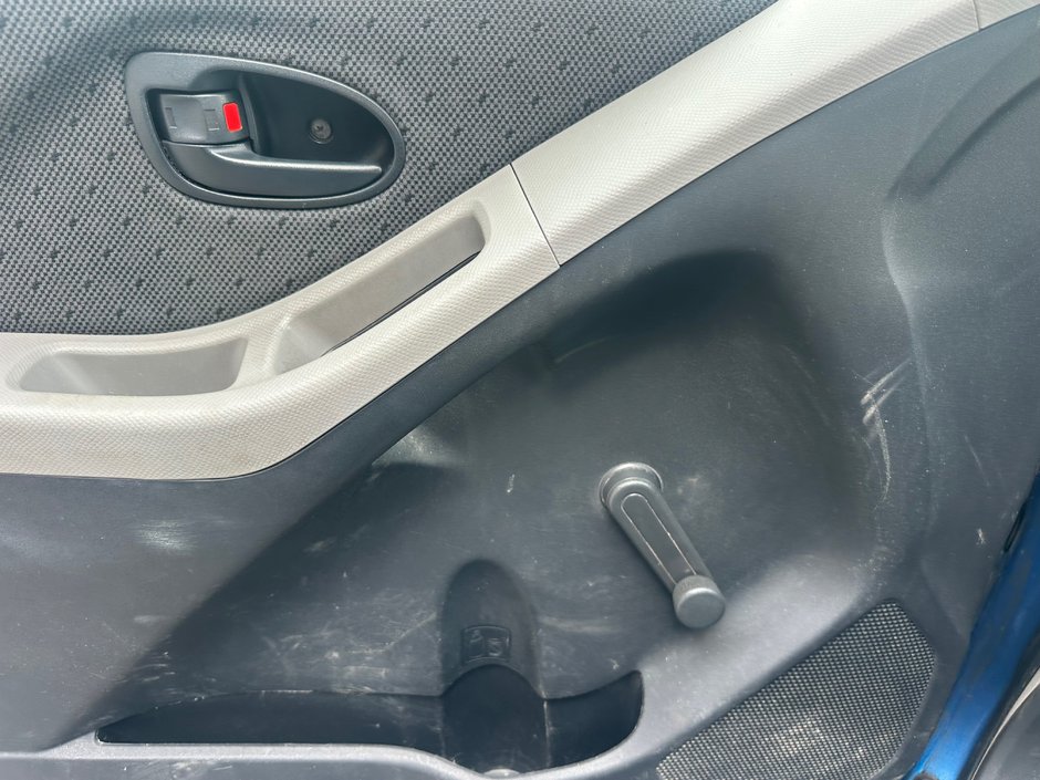 2009 Toyota Yaris-6
