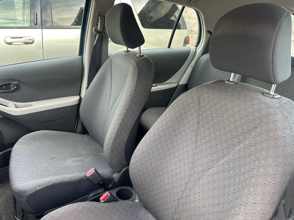 2009 Toyota Yaris-9