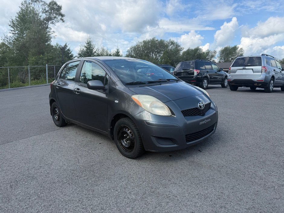 2010 Toyota Yaris-0