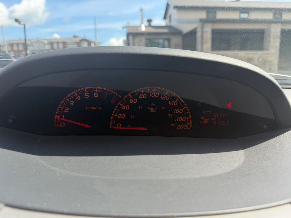 2010 Toyota Yaris-9