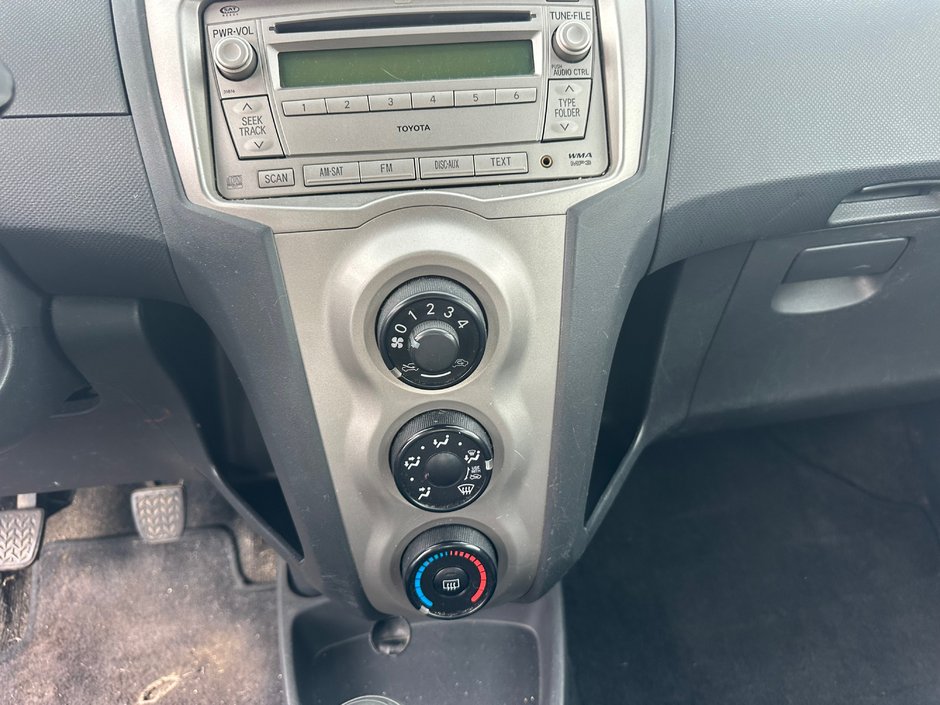 2010 Toyota Yaris-6