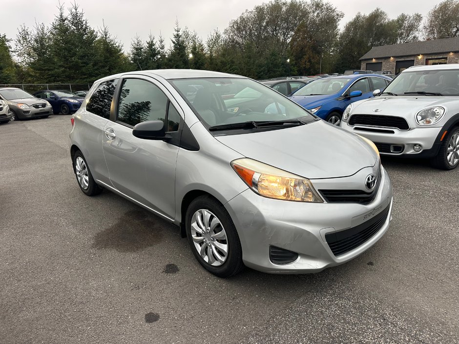 Toyota Yaris CE 2012-0