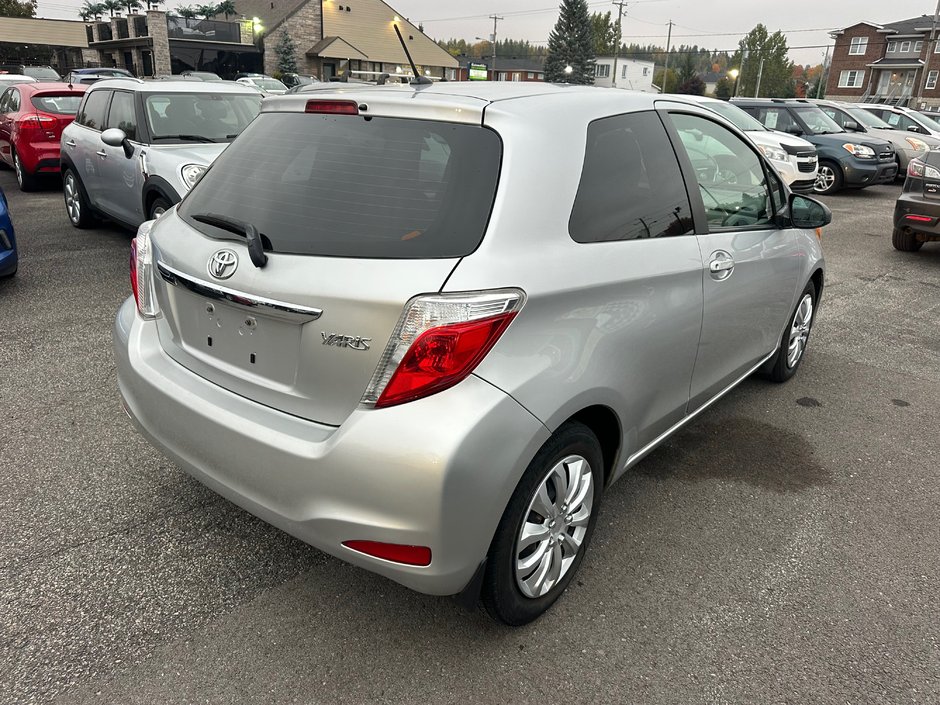 Toyota Yaris CE 2012-3