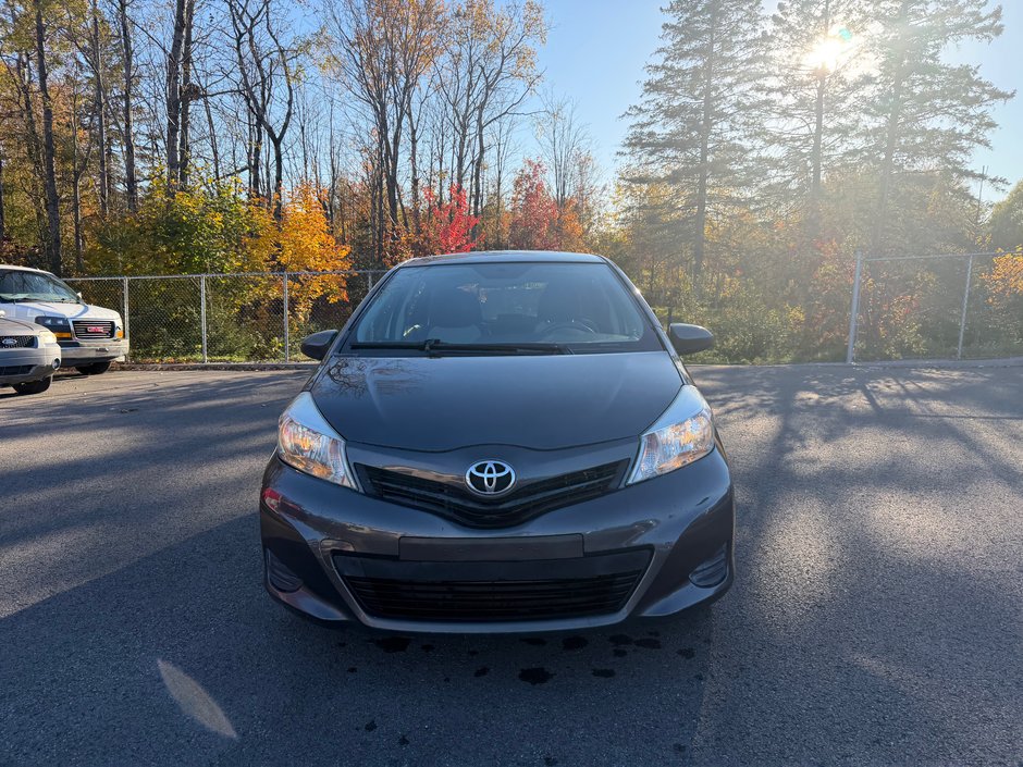 2013 Toyota Yaris LE-1