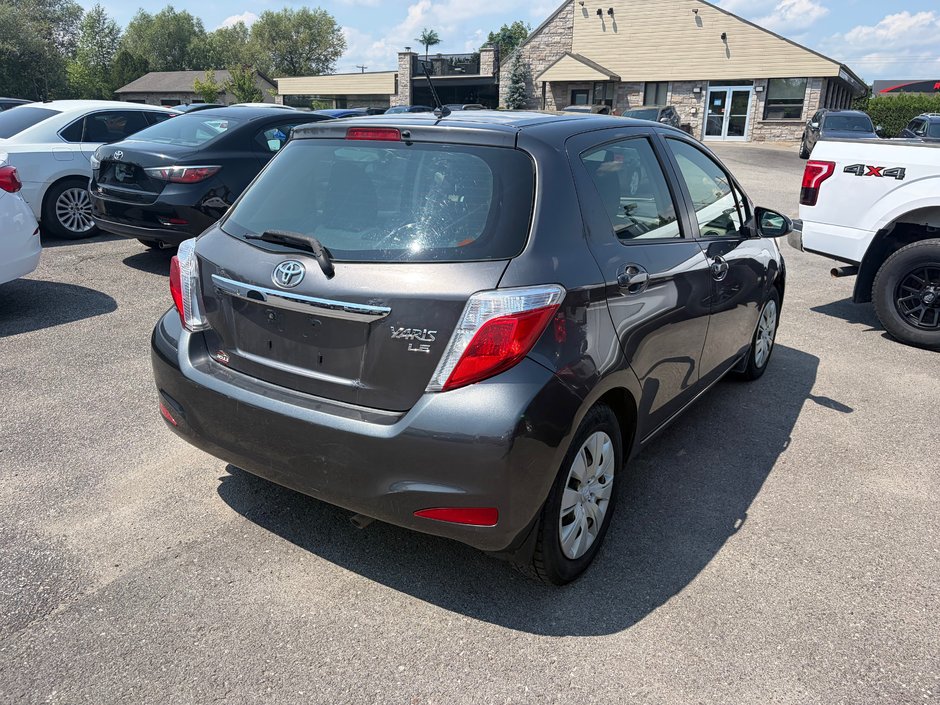 Toyota Yaris LE 2013-2