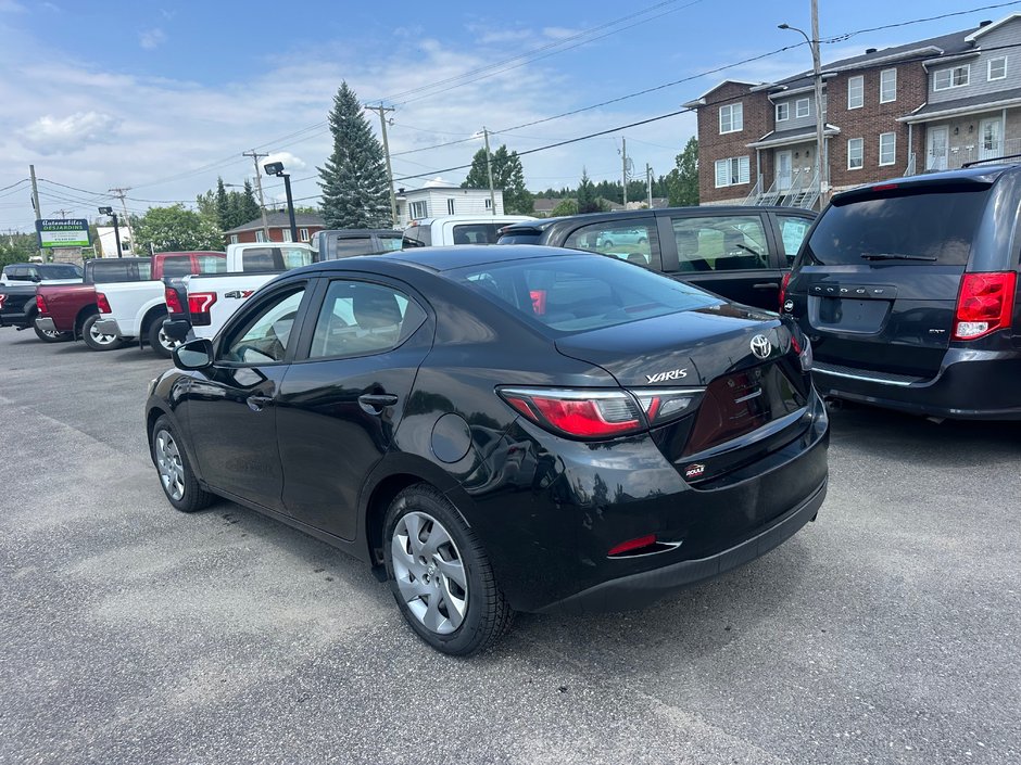2016 Toyota Yaris LE-2