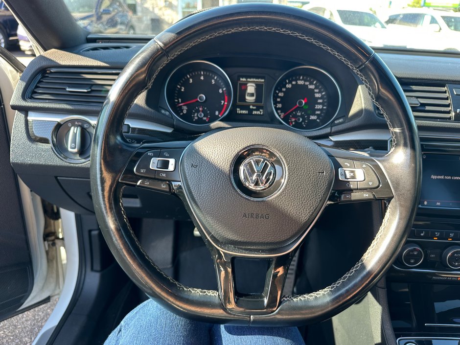 Volkswagen Passat GT Titanium Black 2018-9