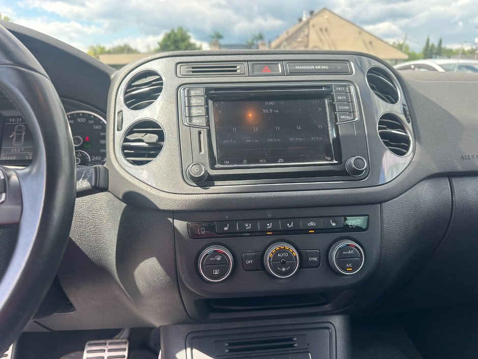 2017 Volkswagen Tiguan Wolfsburg Edition-12