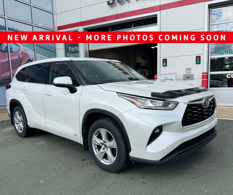 2022 Toyota Highlander Hybrid LE in Miramichi, New Brunswick