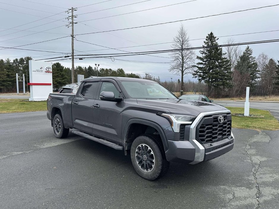 Tundra CREWMAX SR5 L 2022 à Miramichi, Nouveau-Brunswick