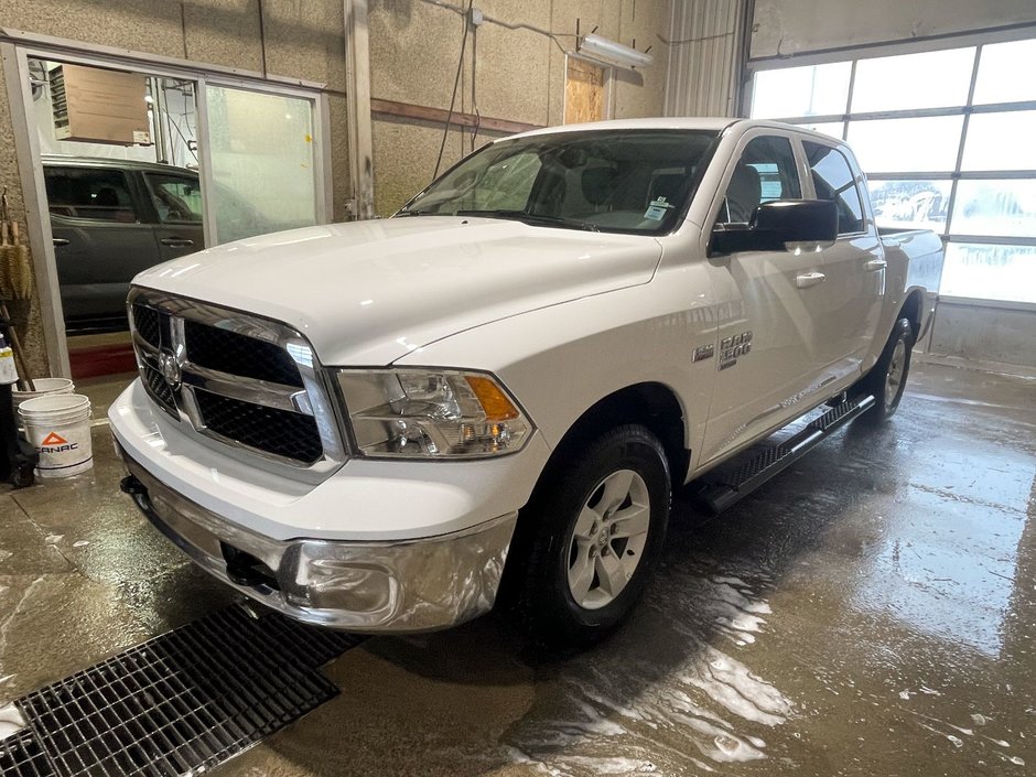 Ram 1500 Classic  2022 à St-Jérôme, Québec - w940px