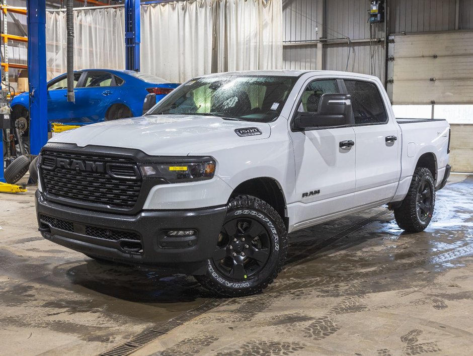 2025 Ram 1500 in St-Jérôme, Quebec - w940px