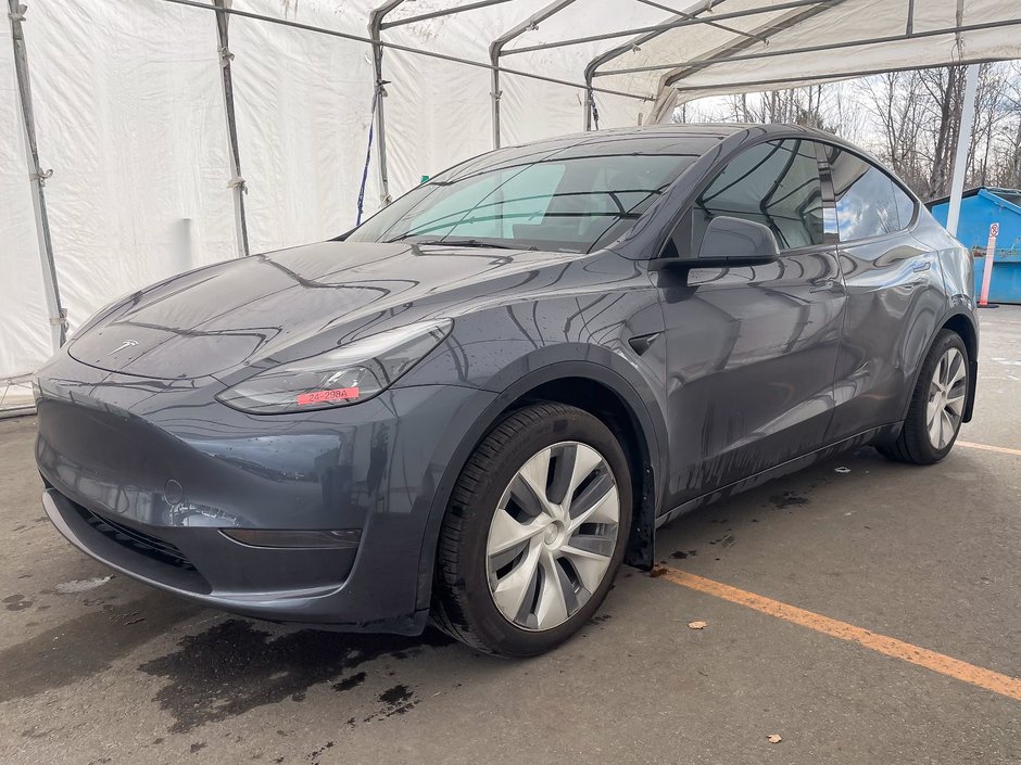 2023 Tesla Model Y in St-Jérôme, Quebec - w940px