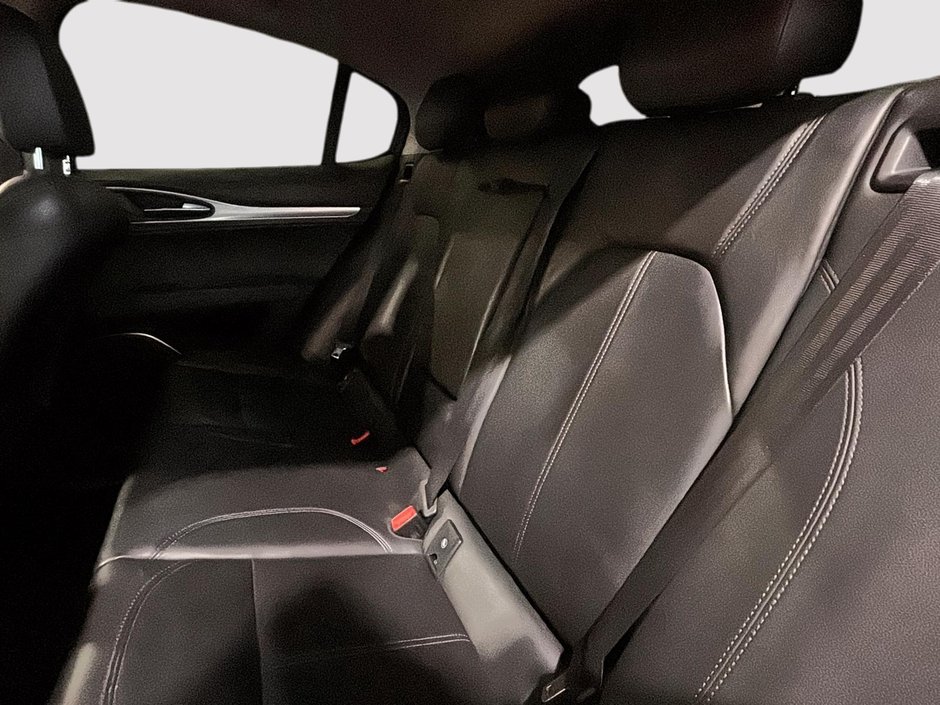 Alfa Romeo Stelvio SPORT Q4 GPS CAMERA SIEGES CHAUFFANTS 2018-16