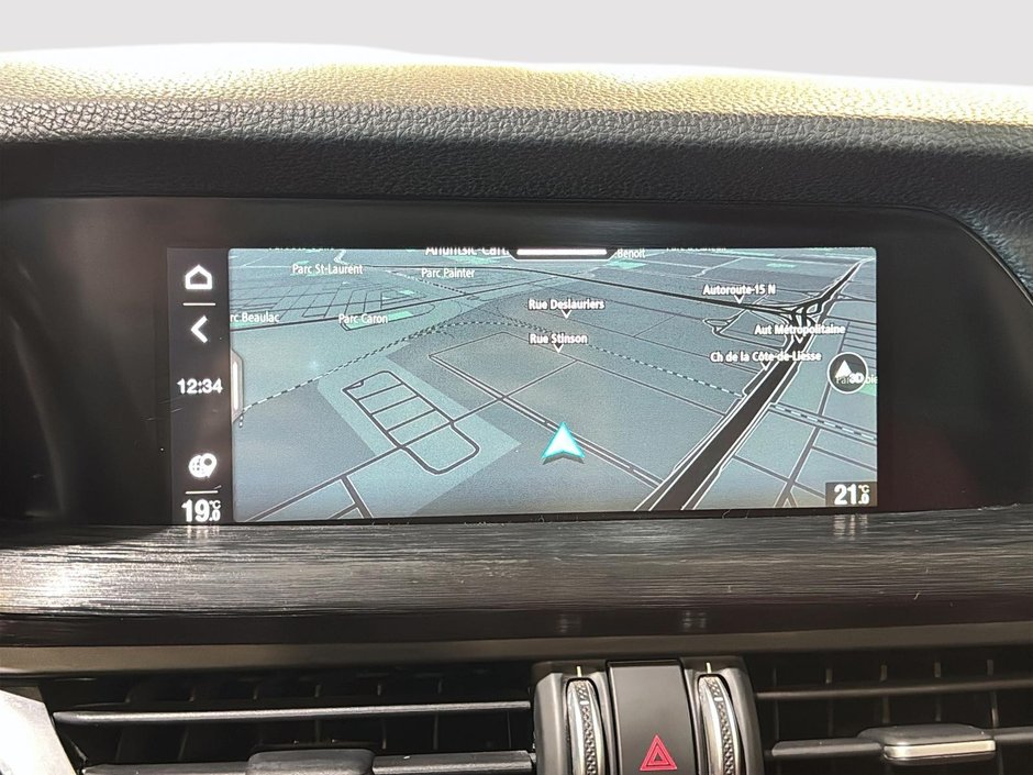Alfa Romeo Stelvio Q4 TOIT PANO CUIR ROUGE CARPLAY GPS 2020-27