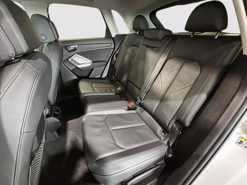 Audi Q3 AWD TOIT PANORAMIQUE CUIR CARPLAY 2025-22
