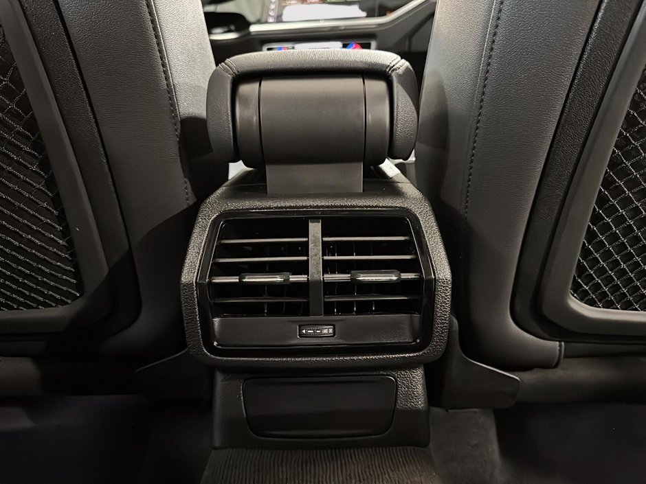Audi Q3 AWD TOIT PANORAMIQUE CUIR CARPLAY 2025-36