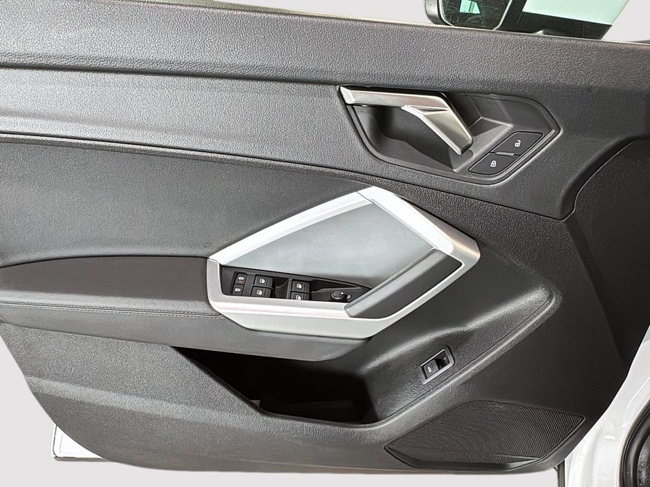 Audi Q3 AWD TOIT PANORAMIQUE CUIR CARPLAY 2025-19