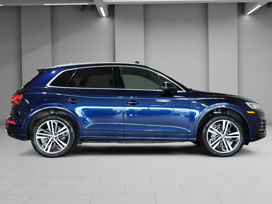 Audi Q5 S LINE TOIT OUVRANT SIEGES CHAUFFANTS CUIR GPS 2019-18