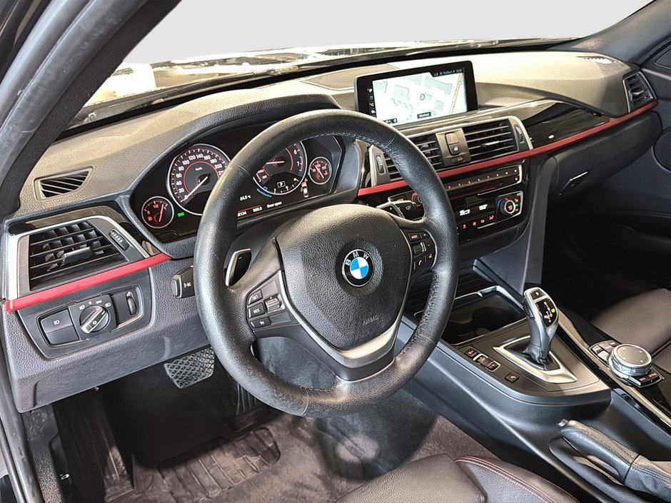 BMW 3 Series 330i xDrive TOIT GPS BLUETOOTH CUIR 2017-11