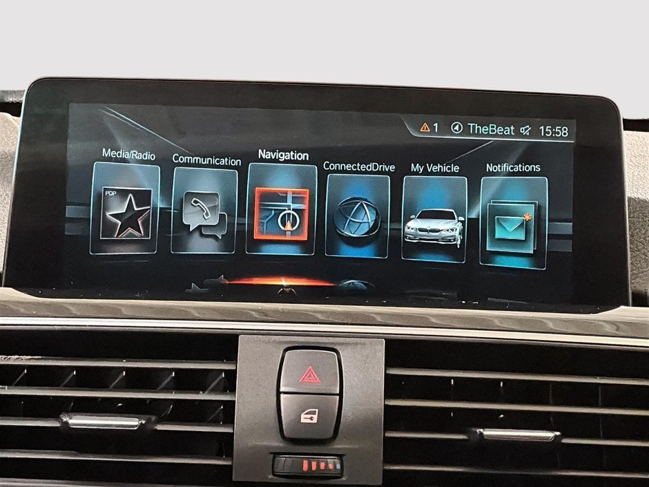 BMW 3 Series 330i xDrive TOIT GPS BLUETOOTH CUIR 2017-22