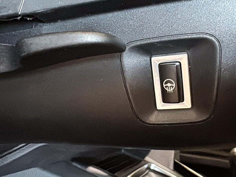 BMW 3 Series 330i XDRIVE TOIT CAM CUIR GPS 2017-12