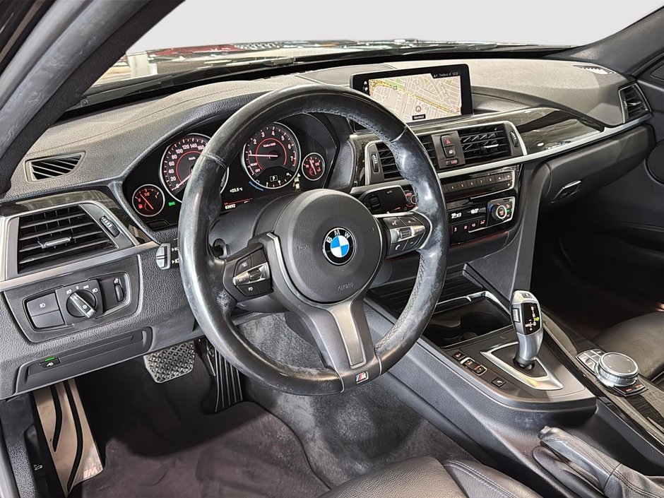 BMW 3 Series 330I XDRIVE M SPORT CUIR GPS TOIT OUVRANT CARPLAY 2018-3