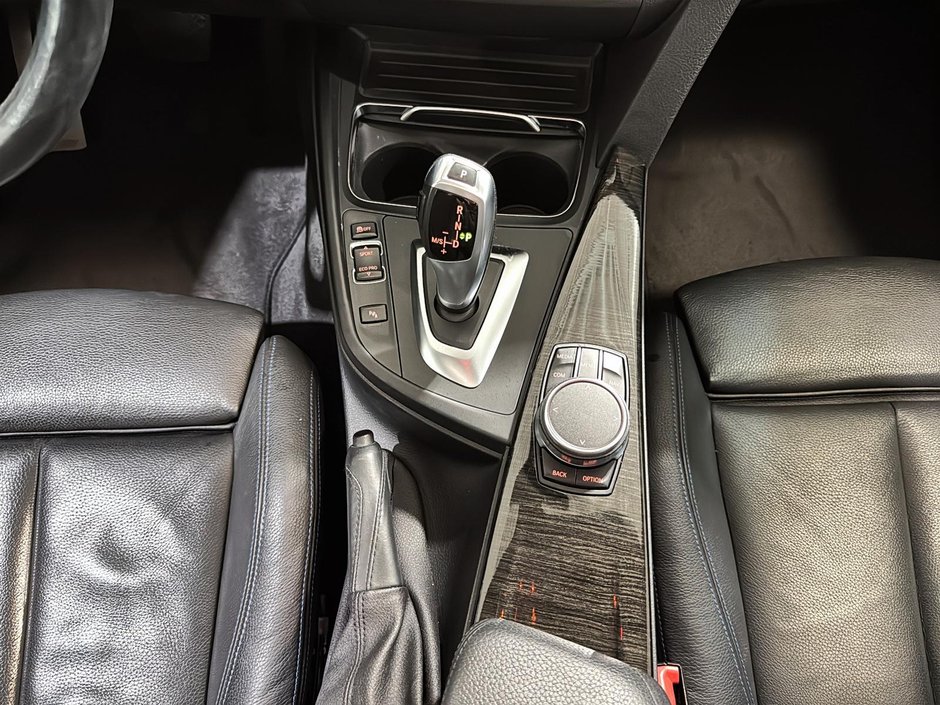 BMW 3 Series 330I XDRIVE M SPORT CUIR GPS TOIT OUVRANT CARPLAY 2018-24