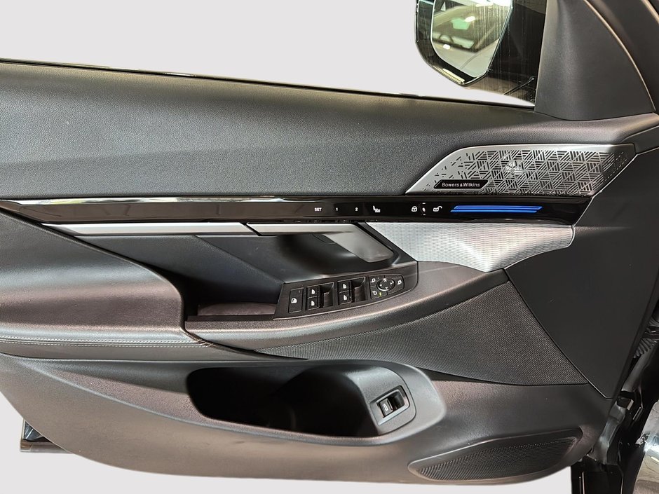 BMW 5 Series 530I XDRIVE TOIT PANORAMIQUE CUIR CARPLAY 2024-19