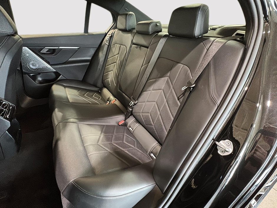BMW 5 Series 530I XDRIVE TOIT PANORAMIQUE CUIR CARPLAY 2024-23