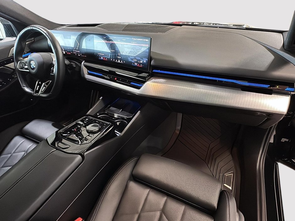 BMW 5 Series 530I XDRIVE TOIT PANORAMIQUE CUIR CARPLAY 2024-18