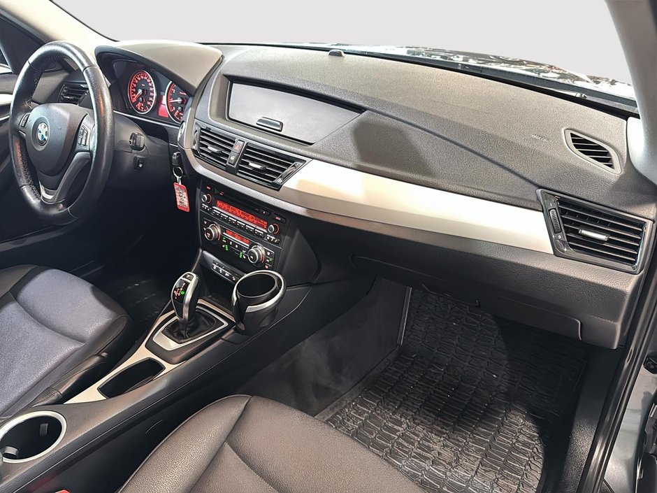 BMW X1 XDRIVE28I TOIT OUVRANT AWD CUIR MAGS 2015-16