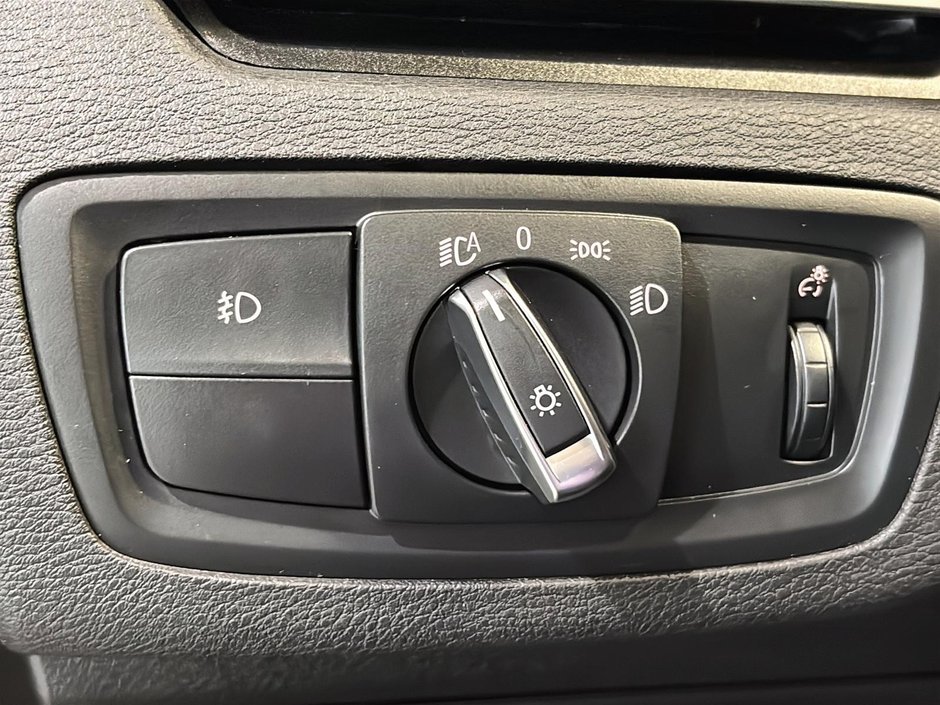 BMW X1 xDrive28i TOIT OUVRANT AWD CUIR MAGS 2017-24