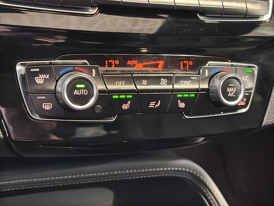 BMW X1 xDrive28i TOIT OUVRANT AWD CUIR MAGS 2017-27