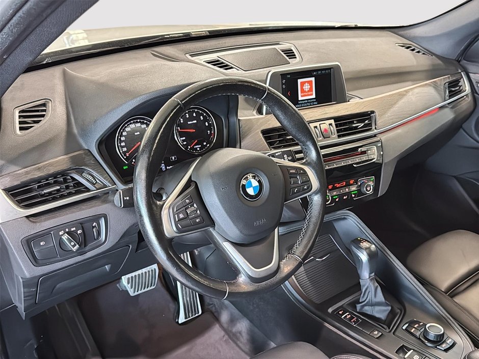 BMW X1 XDRIVE28I TOIT PANORAMIQUE AWD CUIR BLUETOOTH MAGS 2018-3