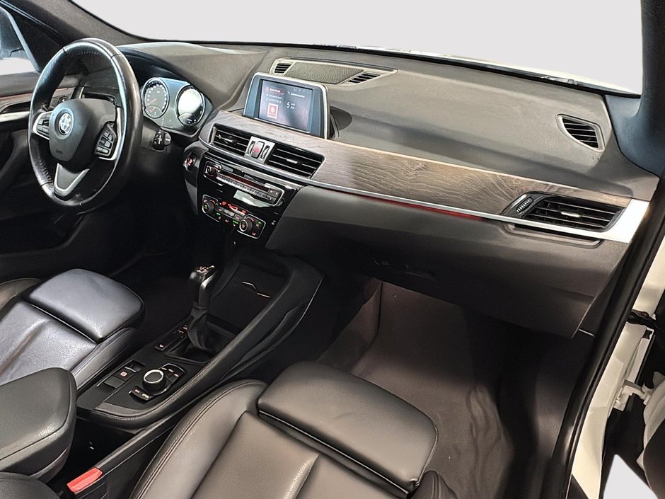 BMW X1 XDRIVE28I TOIT PANORAMIQUE AWD CUIR BLUETOOTH MAGS 2018-18