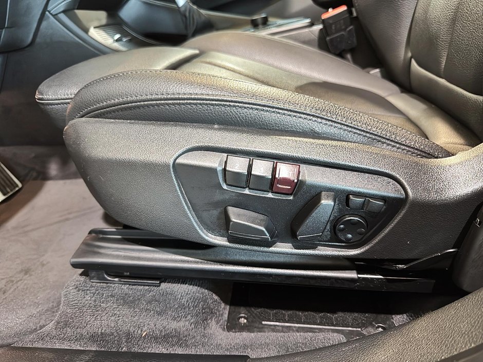 BMW X1 XDRIVE28I TOIT PANORAMIQUE AWD CUIR BLUETOOTH MAGS 2018-21