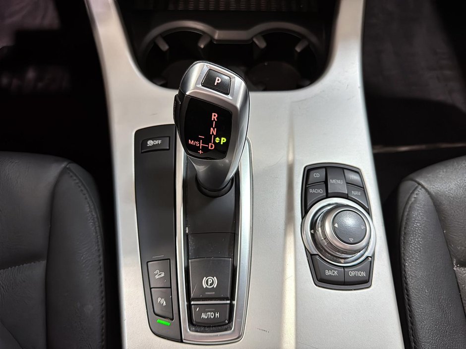 BMW X3 28i xDrive 6 CYL TOIT PANORAMIQUE CUIR GPS 2012-24
