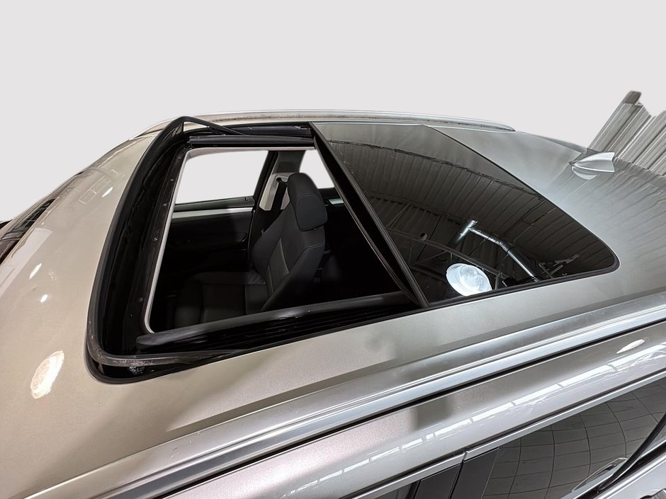 BMW X3 28i xDrive 6 CYL TOIT PANORAMIQUE CUIR GPS 2012-2