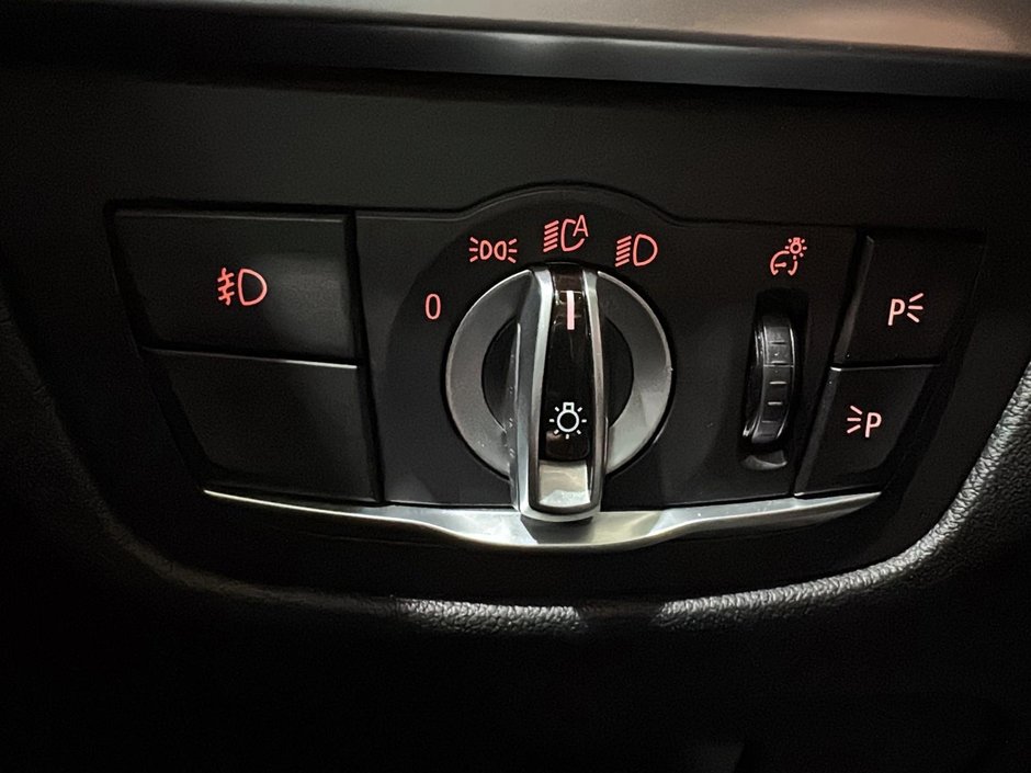 BMW X3 xDrive30i PREMIUM PKG TOIT PANO NAV 2019-35