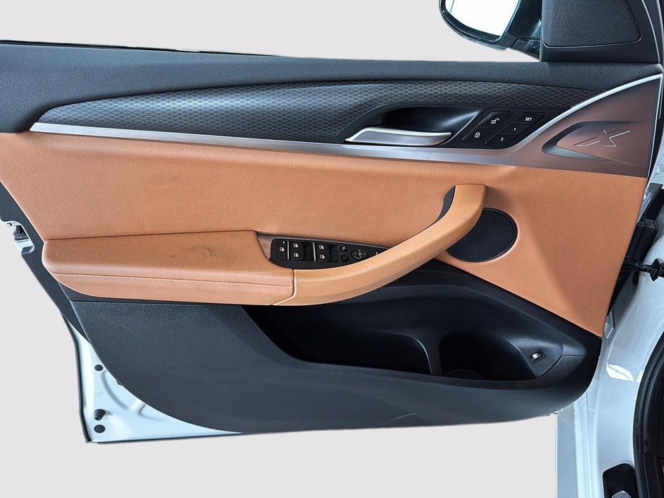 BMW X3 PLUG-IN HYBRID M SPORT PKG CUIR COGNAC CARPLAY 2023-18