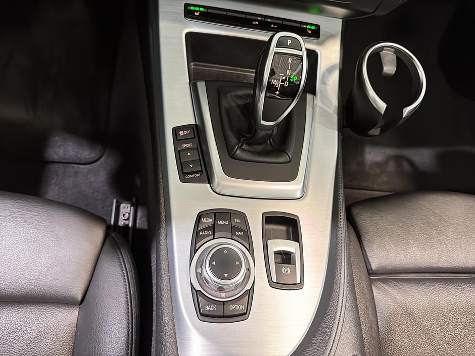 BMW Z4 SDRIVE 35I GPS SIEGES VOLANT CHAUFFANT ELECTRIQUES 2013-12