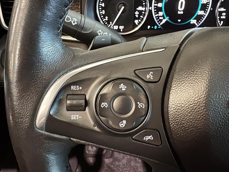 Buick LaCrosse AVENIR V6 AWD TOIT PANORAMIQUE GPS CUIR SON BOSE 2018-37