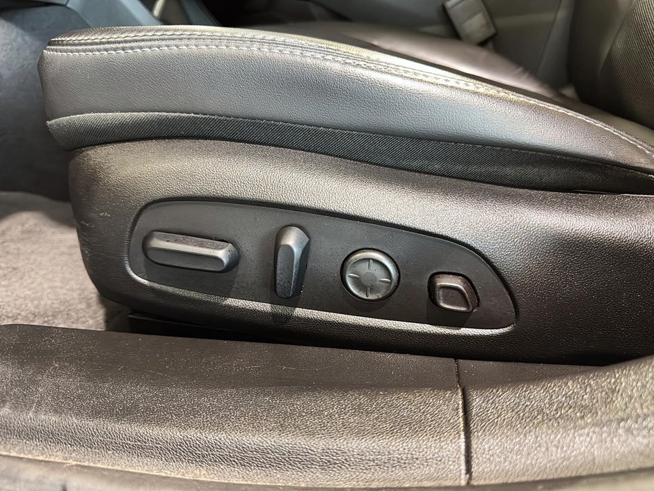 Buick LaCrosse AVENIR V6 AWD TOIT PANORAMIQUE GPS CUIR SON BOSE 2018-22