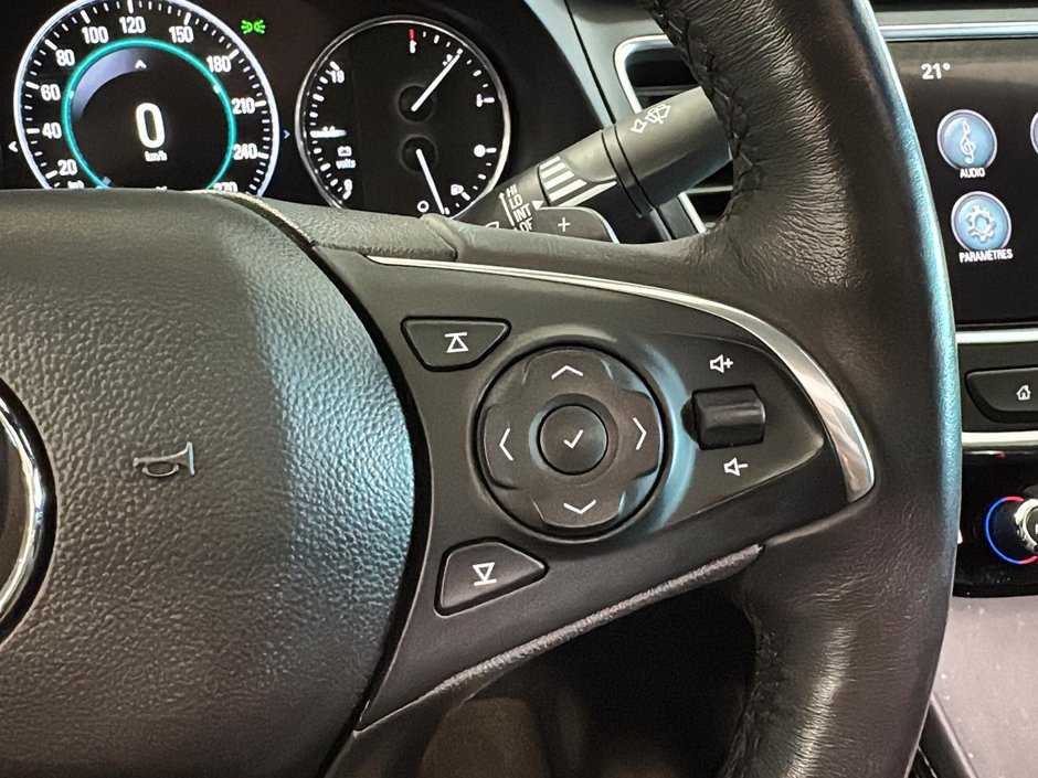 Buick LaCrosse AVENIR V6 AWD TOIT PANORAMIQUE GPS CUIR SON BOSE 2018-38